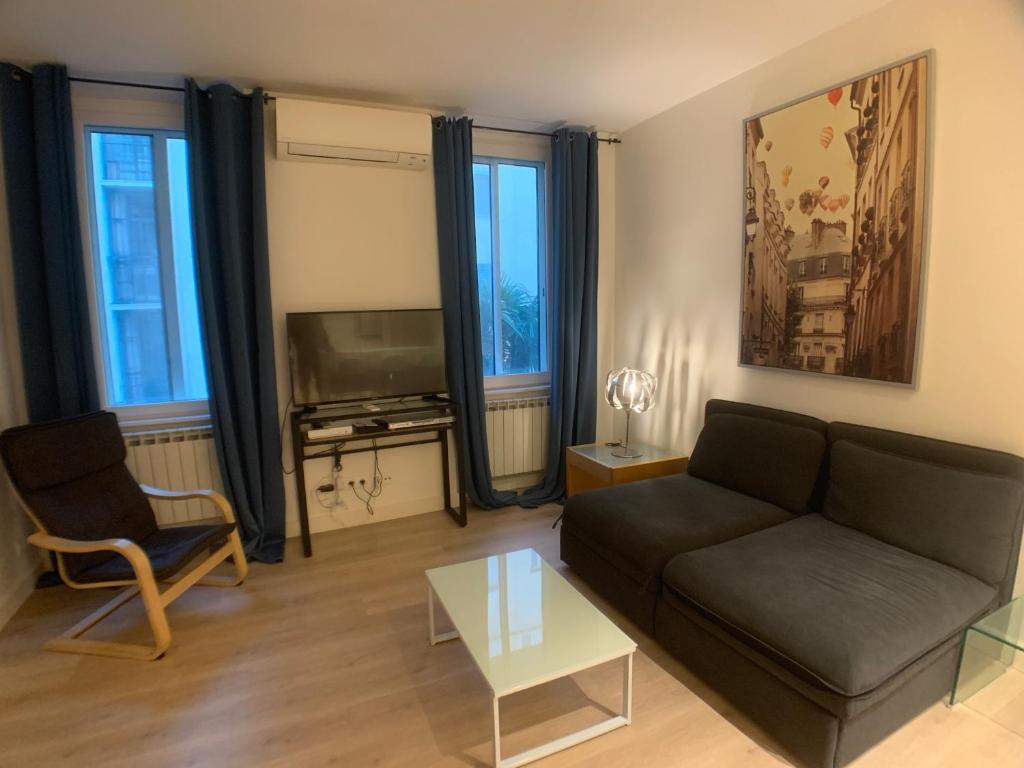 CLEMENCEAU Plage Palais Cannes - 2
