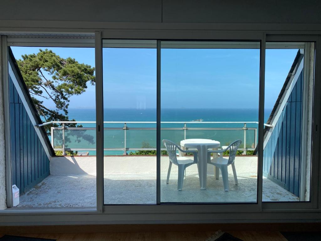Appartement VUE MER avec wifi, balcon terrasse à PERROS-GUIREC - Réf 958 - 1