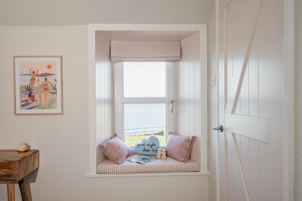 Ina's Cottage - Seasgair Lodges, Portmahomack