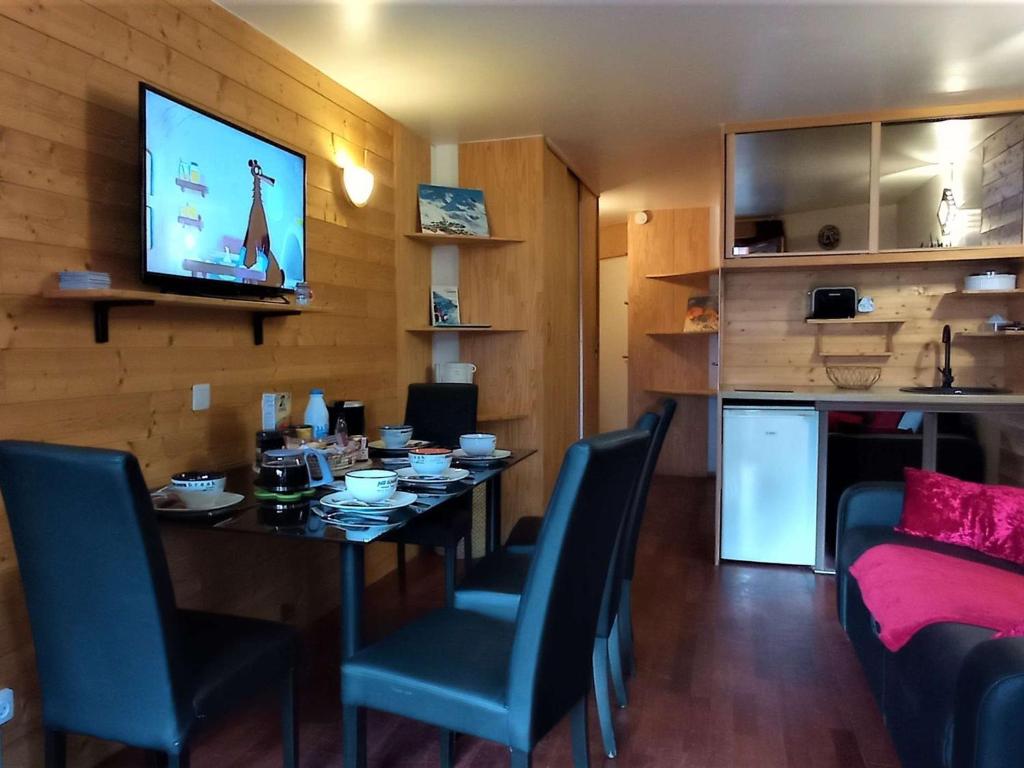 Charmant appart pour 5 pers, balcon, départ skis aux pieds, équipements top ! - 1