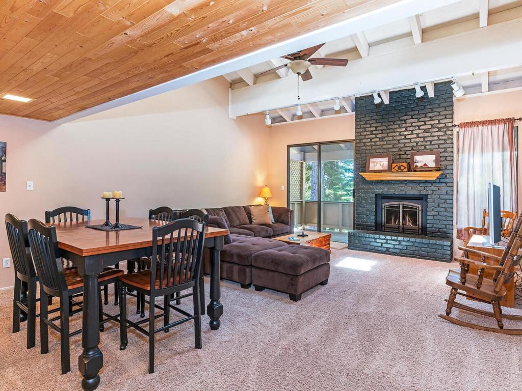 Mountain Shadows #172 - - pool, Incline Village