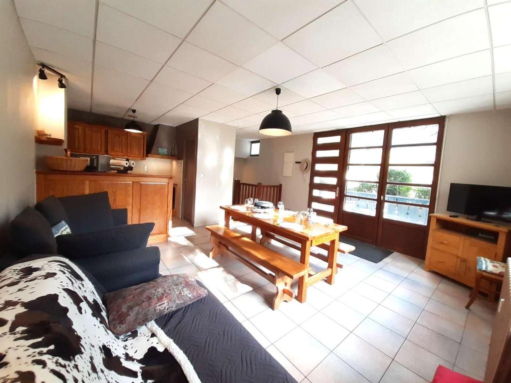 Appartement Souplex T4 à Vignec - 7 pers, 80m², Terrasse, Équipé, Proche Activités - FR-1-457-329, Vignec