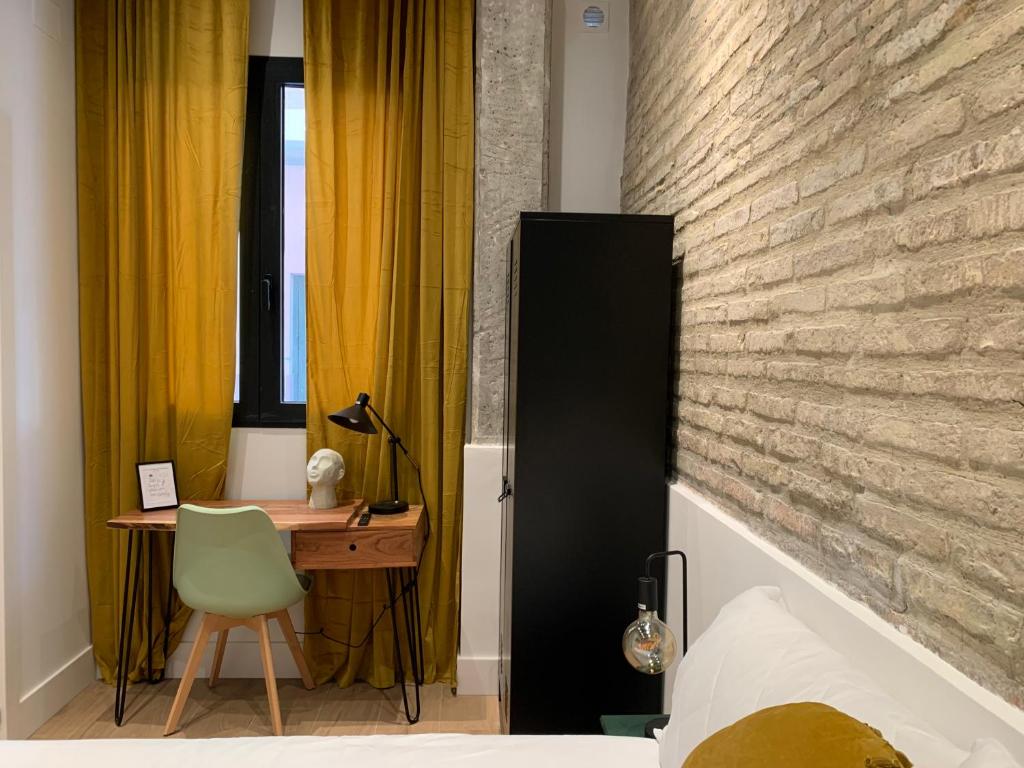 La Reina Beach rooms - 2