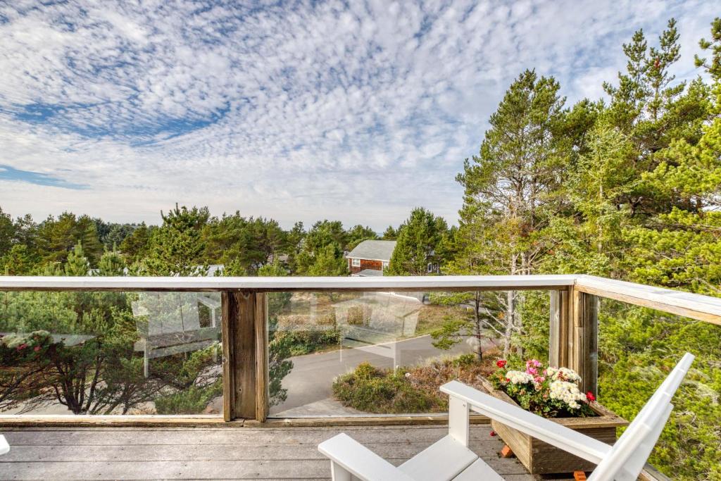 Sunset Crest MCA 50608 - Meredith Lodging, Manzanita