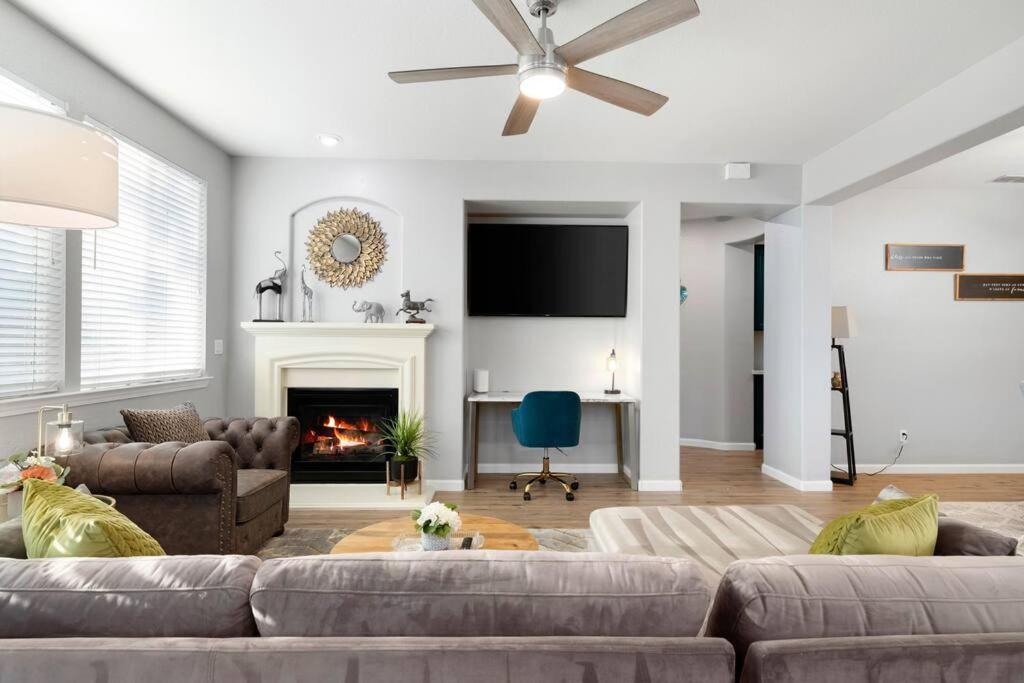 Lux Stay w/Sauna, BBQ, Fire pit close to Hard Rock