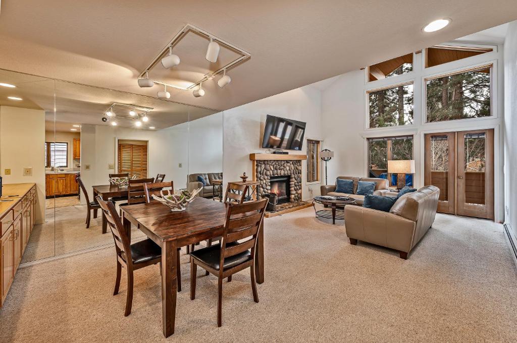 5 McCloud - Bright and Quaint Living, Incline Village