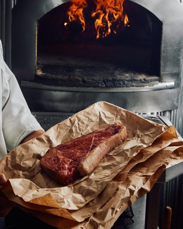 อาหารและเครื่องดื่ม