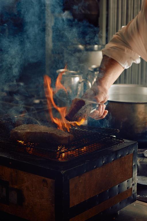 อาหารและเครื่องดื่ม