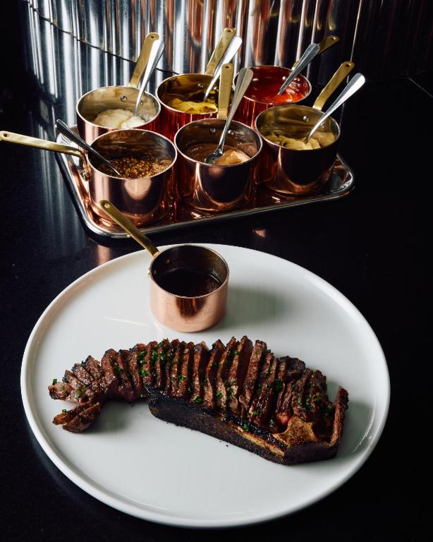 อาหารและเครื่องดื่ม