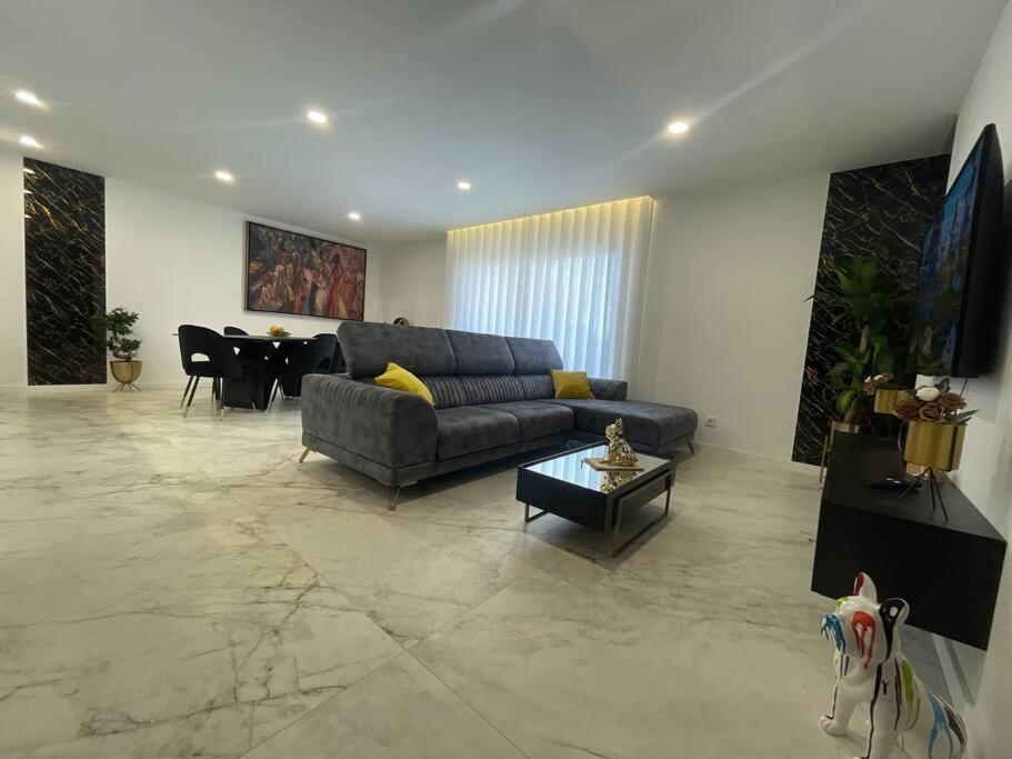 Chez Alexandre - Magnifique Appartement - Ponte de Lima - Wifi Gratuit - Parking Gratuite, Cancinhola