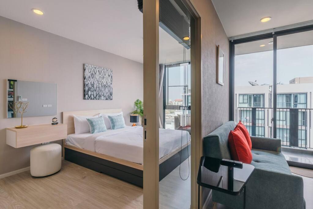 Modern Condo in Nimman (F807) by Pimolplace, Čiang Mai