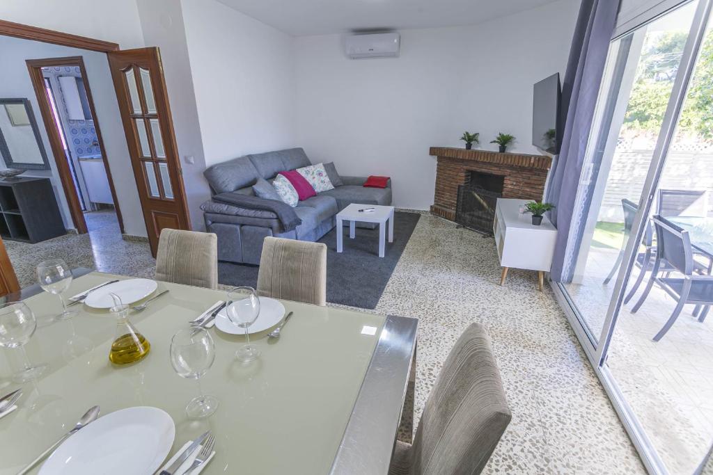Canovas Nerja - Casa Parador con jardín privado en centro Nerja - 4
