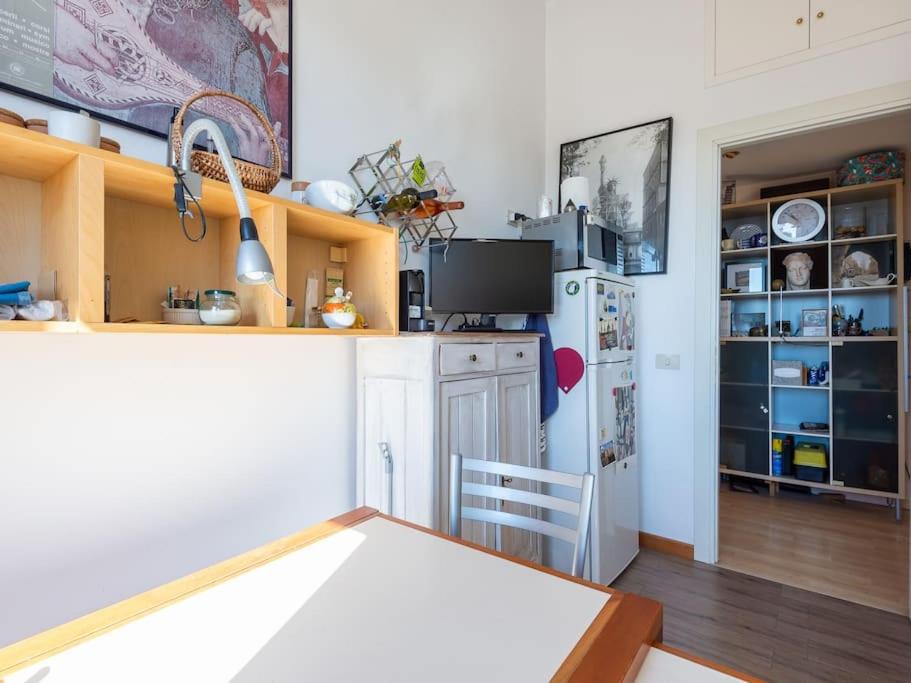 Bright Panorama Apartment - 4