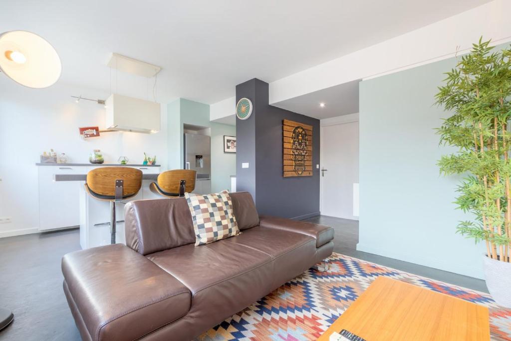 Hypercentre: apartment near station with parking - 2