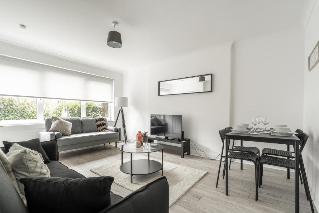 Guestroom, Glenisla House in Glasgow