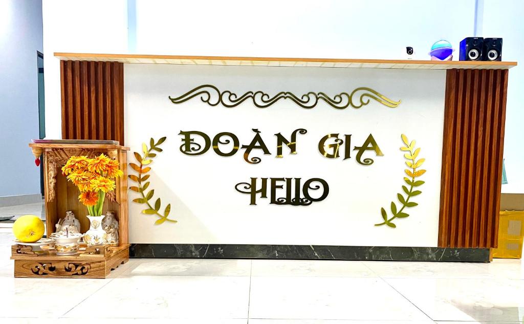 1. Nhà Nghỉ..