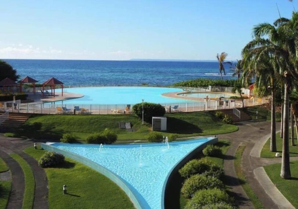 Studio Les Alizés du soir St François Rés Anse des rochers équipé avec citerne d'eau, Saint-François