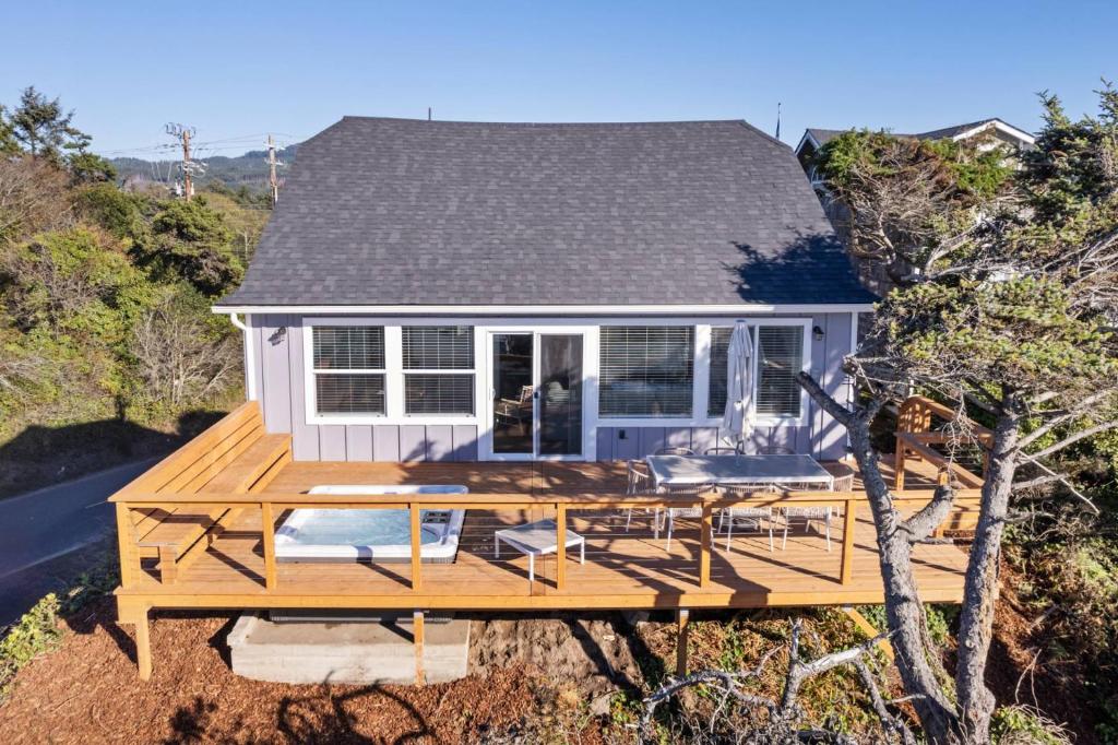 Shore Thing., Lincoln City