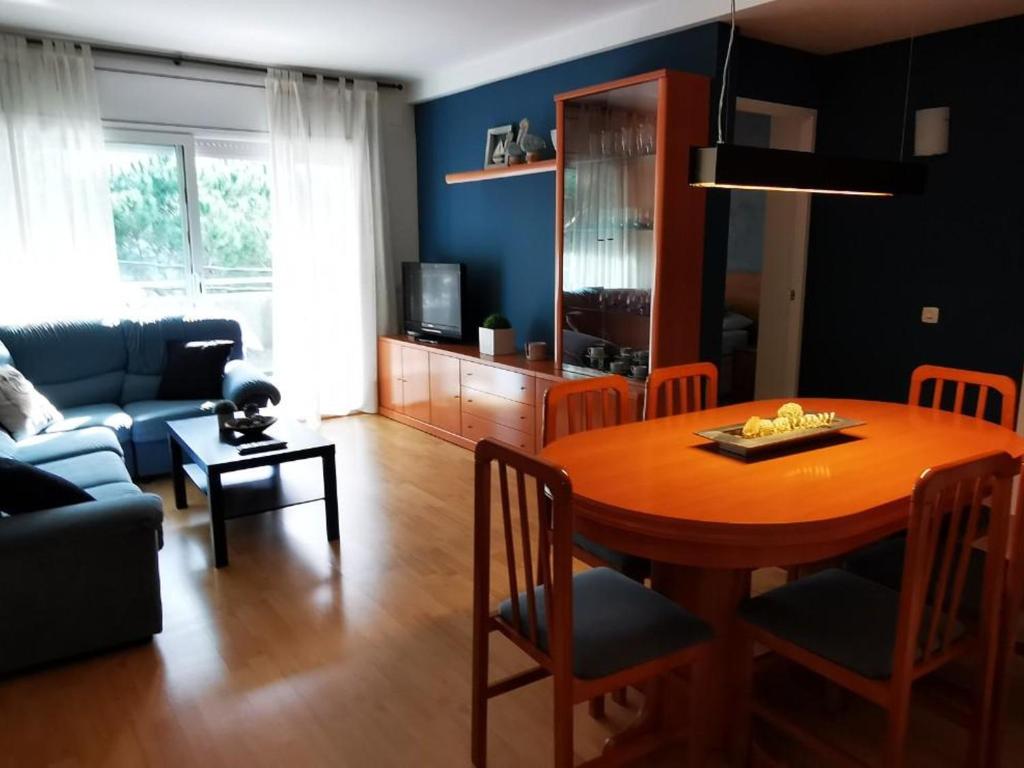 Apartamento céntrico en Playa de Aro con terraza y vistas al mar - ES-209-28 - 2
