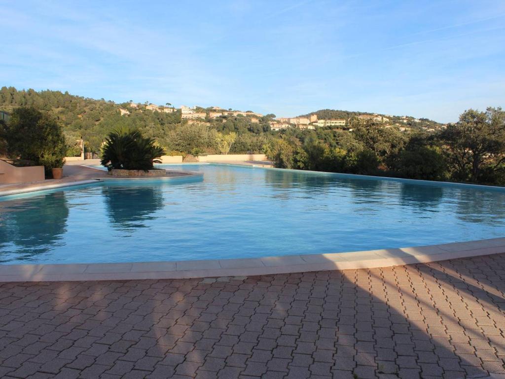 Appartement avec jardinet, terrasse, piscine et parking aux Issambres - FR-1-768-9 - 4