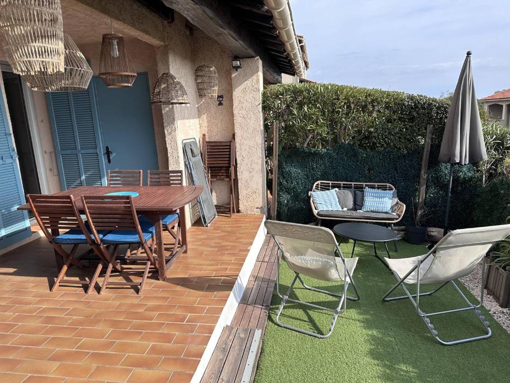Appartement T2 proche mer avec piscine et parking - FR-1-768-23 - 2