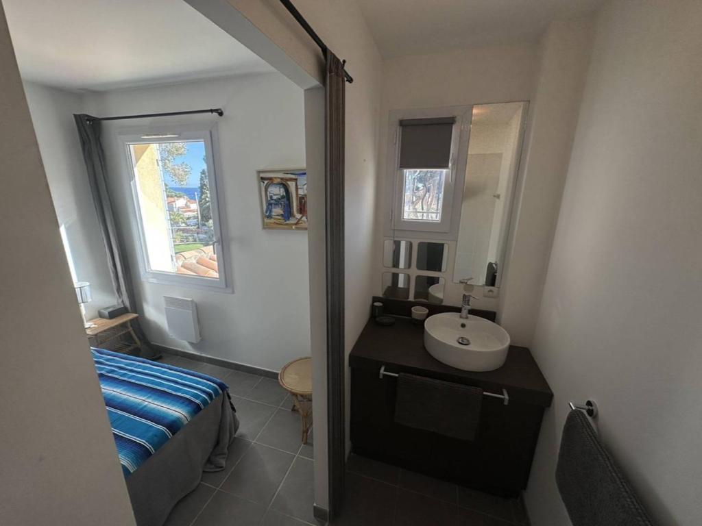 Villa Contemporaine à Sainte-Maxime, Piscine, Proche Plage, 8 Pers., 4 Étoiles - FR-1-768-36 - 3