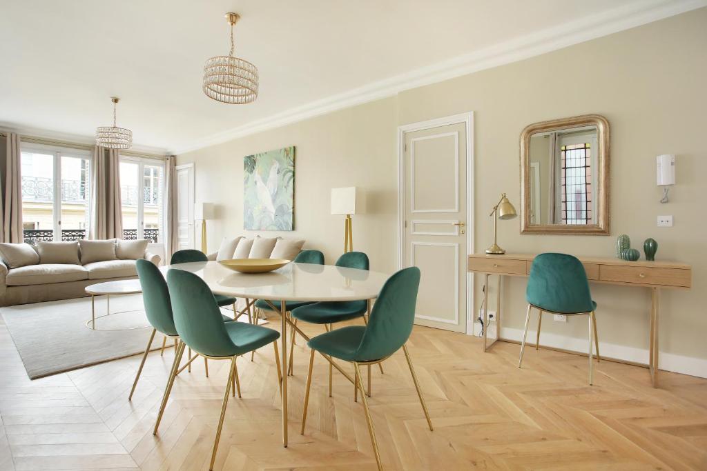 Apartment Opéra by Studio prestige - 2