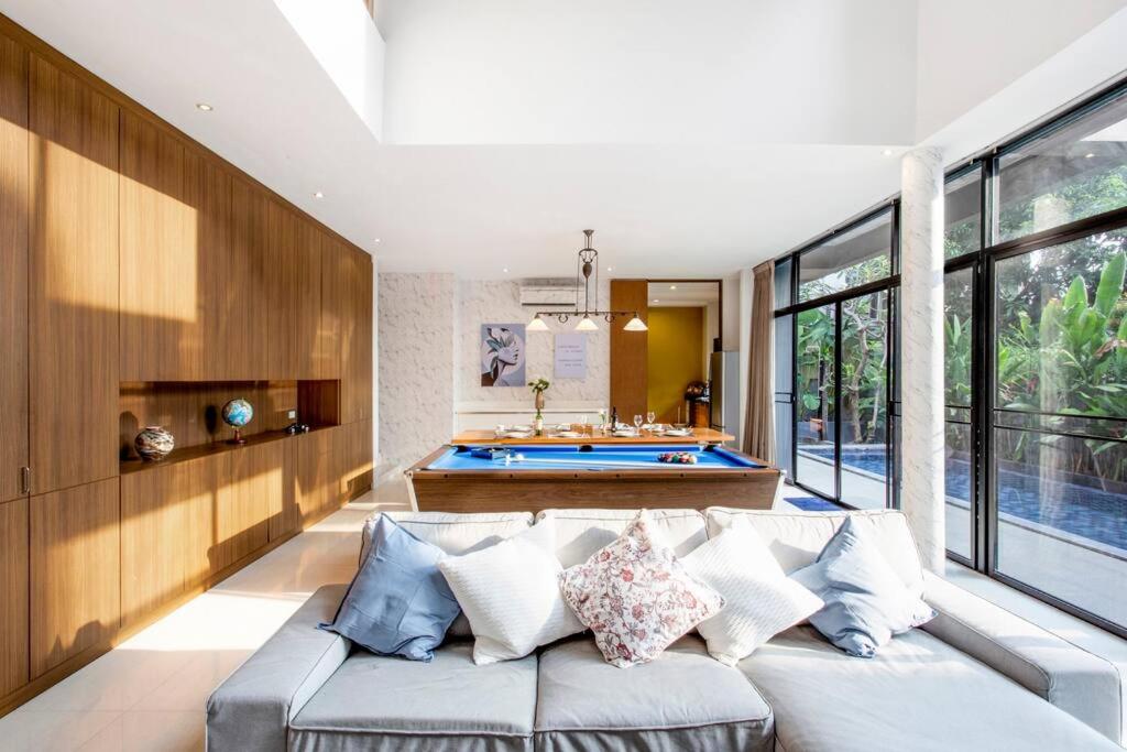 Bangkok Luxury Pool Villa Thonglor, Ban Na Song