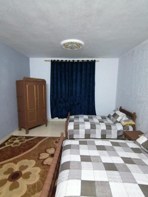 Pyramids Crystal, Káhira