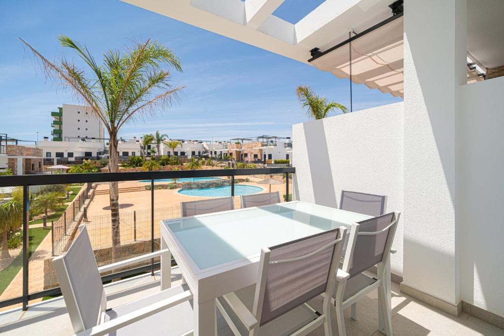 Iseo, Pilar de la Horadada