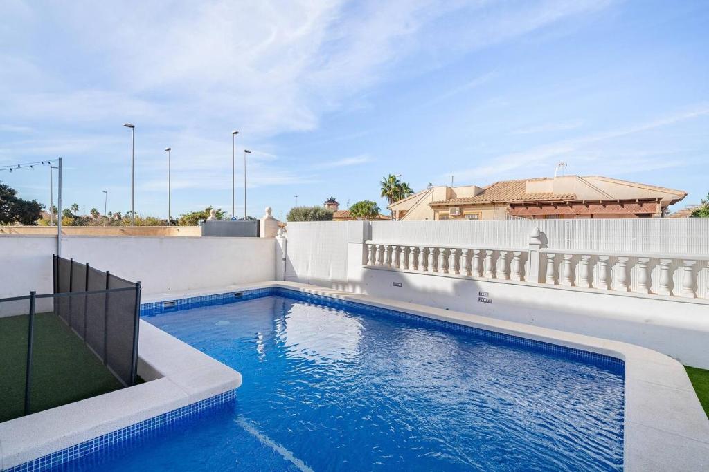 Luxury Villa - Large Private Pool - Cabo Roig Strip - 2