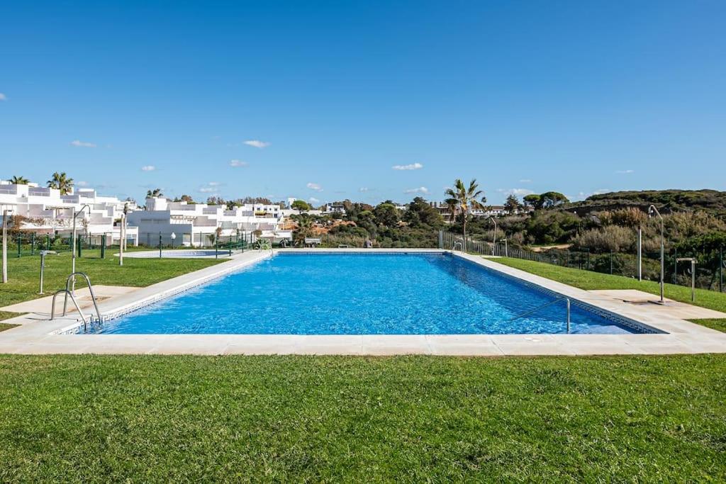 Ocean beachside house with pool 46 - 3