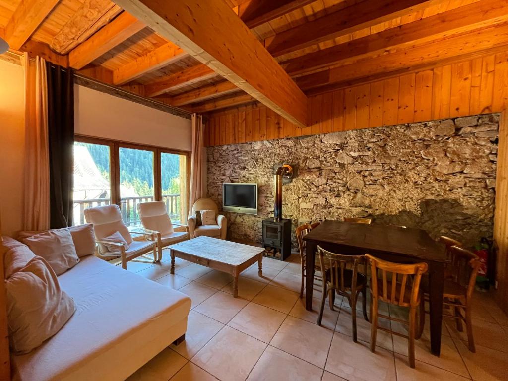 Apartment Les Rousses 3 minutes from Alpe dHuez Grand Domaine via Oz en Oisans - 1