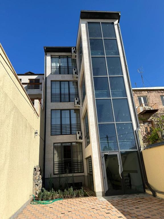 Silent apartment 4, Jerevan