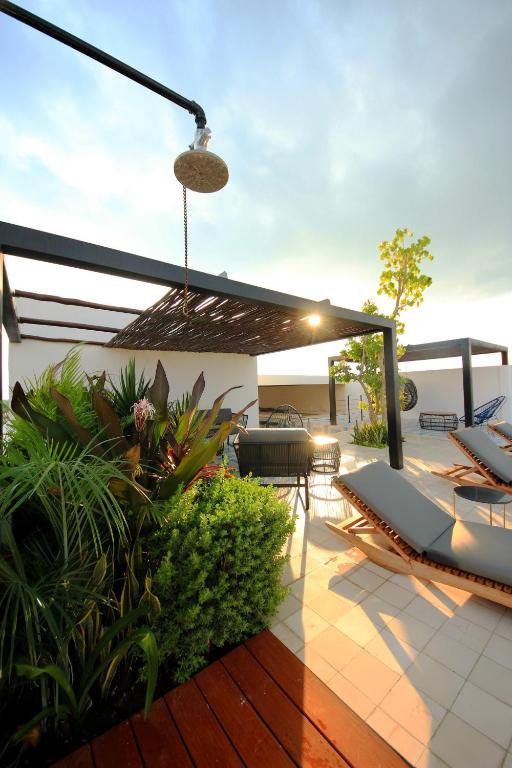 Apartment near the beach, rooftop, pool, sea view. - 3