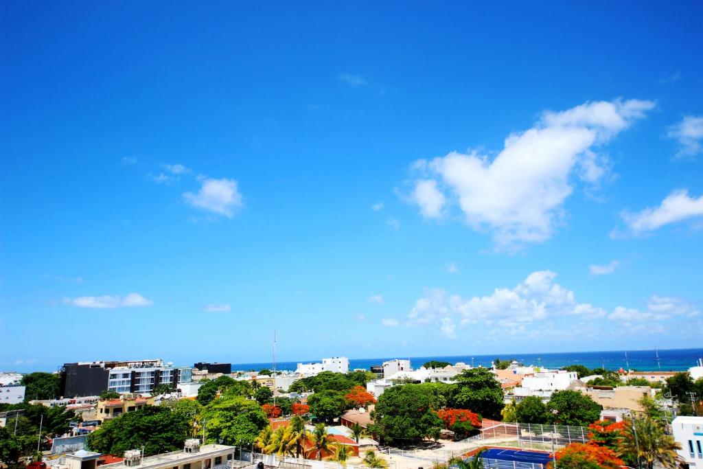 Apartment near the beach, rooftop, pool, sea view. - 4