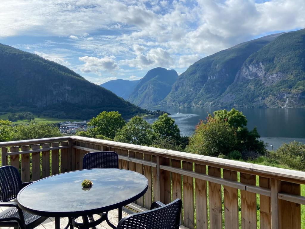 Winjum Apartments Aurland Stegastein