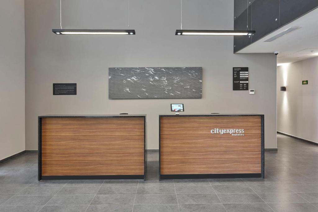 フロント・ロビー