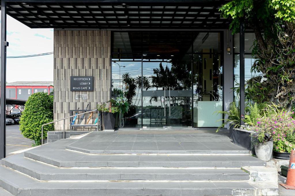 Pintu masuk
