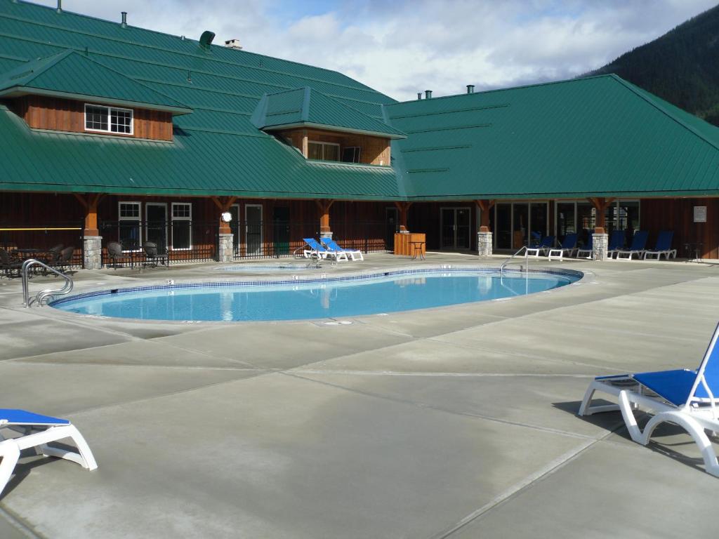 Sunshine Valley RV Resort and Cabins photo