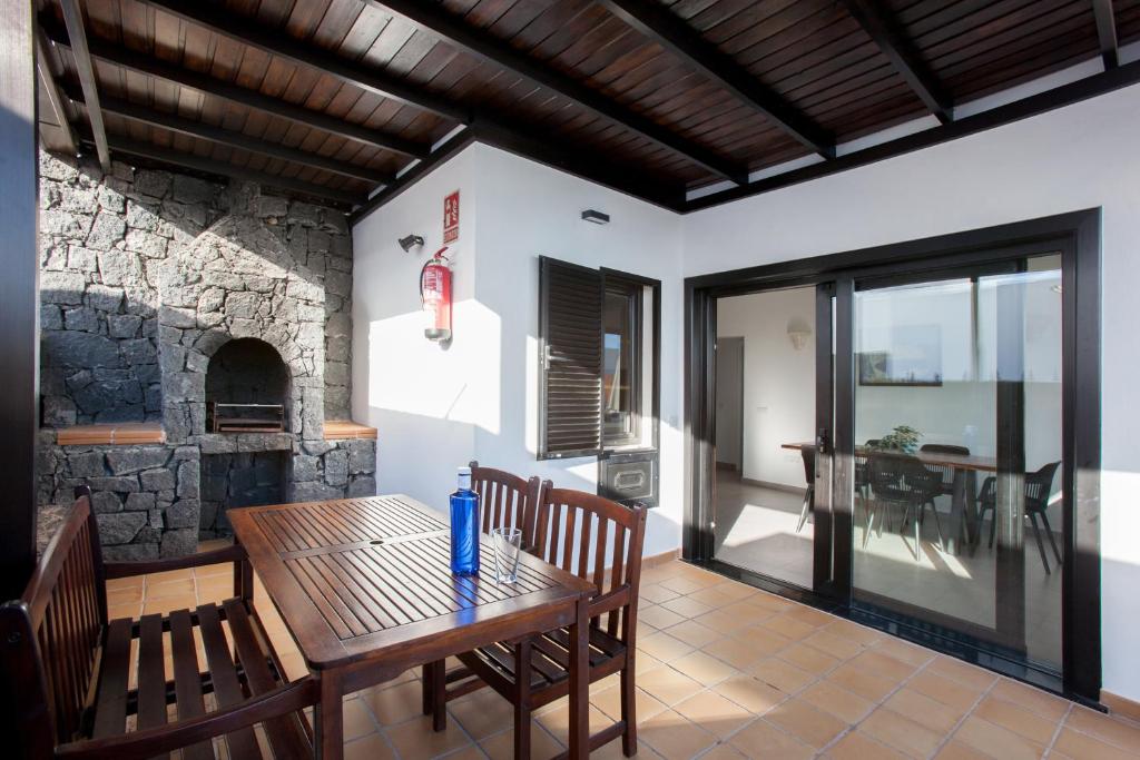 3 bedroom Villa Venus Jupiter and Neptune with private heated pool - 2