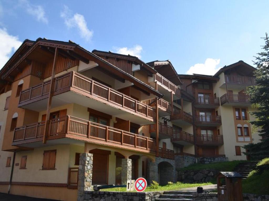 Duplex lumineux pour 6 à 50m des pistes - FR-1-452-139 - 4