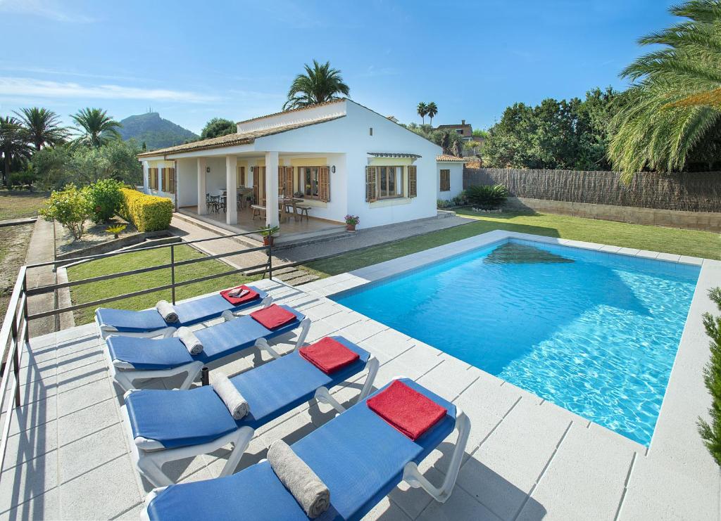 Owl Booking Villa Gabriel - Rustic Stay - 1