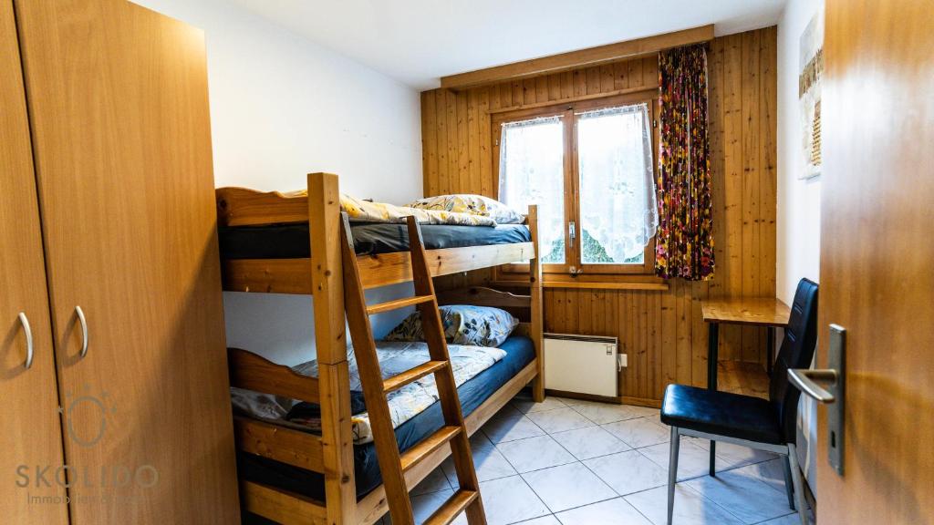 Chalet Independent, Termen - 3