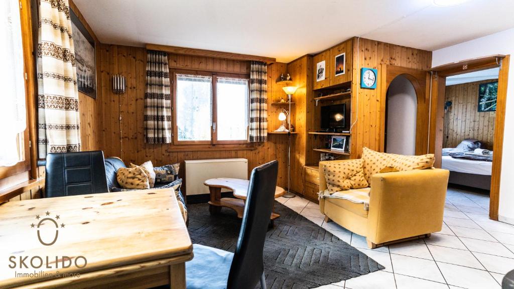 Chalet Independent, Termen - 5
