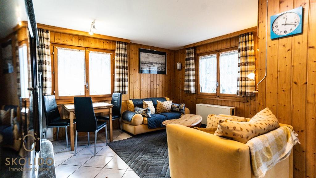 Chalet Independent, Termen - 4
