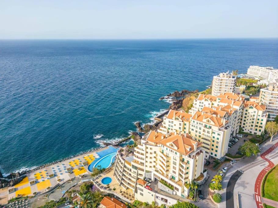 SUPER Cliff, Funchal