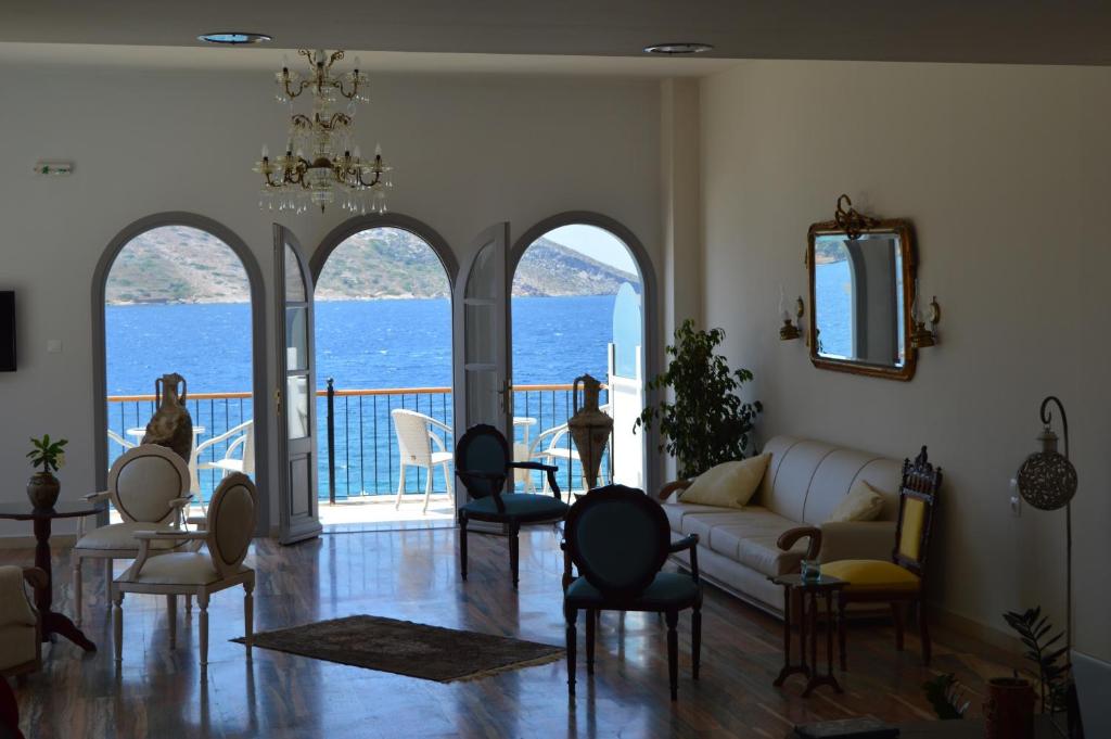 MasouriBlu Boutique Hotel photo