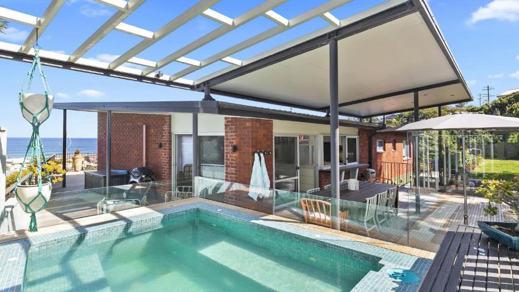 Stunning Views, Heated Plunge Pool and Walking Distance To Beach, Copacabana