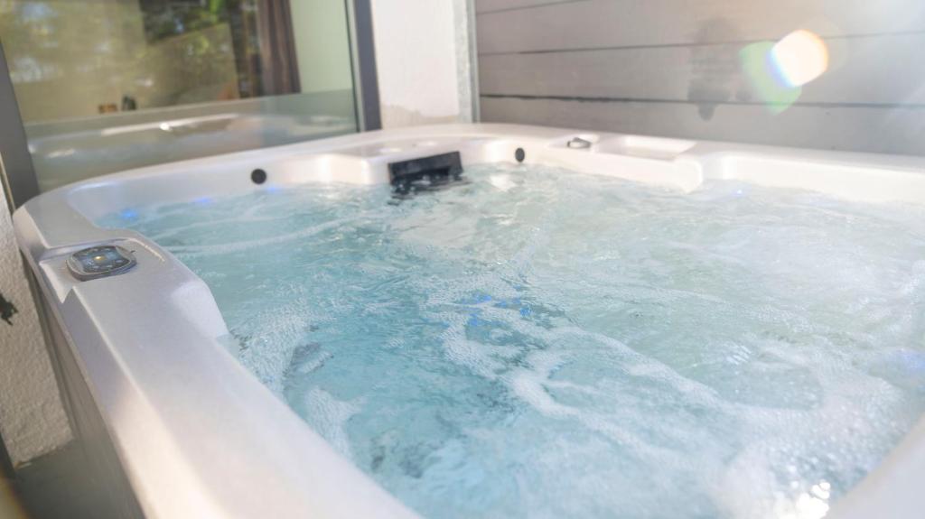 Hot tub